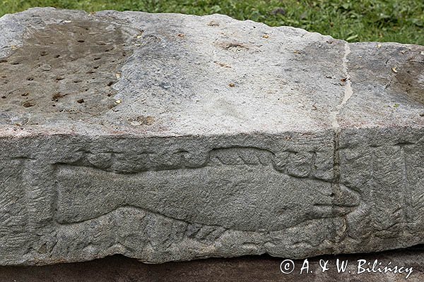 Beniowa, cerkwisko, ołtarz z rybą, Bieszczady