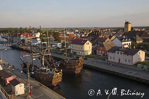 Darłówko,widok z latarni morskiej, Darłowo, statki turystyczne, rzeka Wieprza