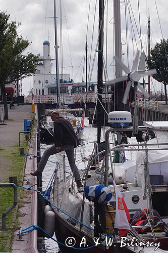 s/y Safran, Trismus 37, w porcie w Harlingen, Holandia, Waddensee