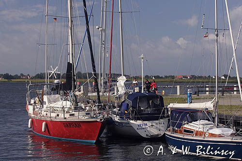 port w Kloster na wyspie Hiddensee, Bałtyk, Mecklenburg-Vorpommern, Niemcy