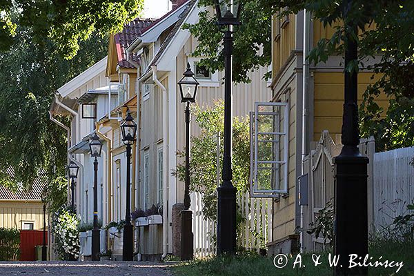 Uliczka w Hjo nad jeziorem Vattern, Weter, Szwecja