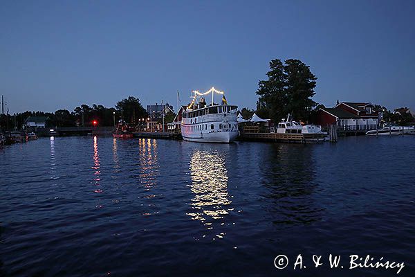 W porcie Karlsborg, Kanał Gota, Gotajski, Szwecja