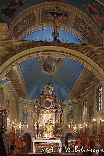 Lachowice zabytkowy barokowy kościół z 1789 roku, powiat żywiec