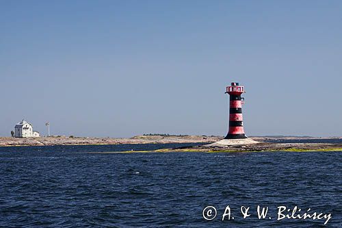 u wejścia do portu zachodniego w Mariehamn, Alandy, Finlandia near West Harbour, Mariehamn, Alands, Finland