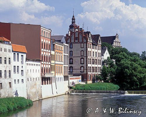 Opole, starówka, nad kanałem Młynówka