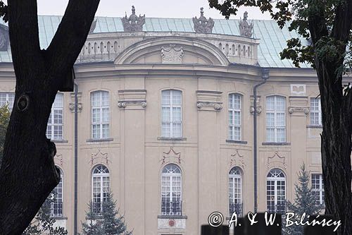 Zamek w Rydzynie - barokowa rezydencja Leszczyńskich wzniesiona w latach 1682 - 1695