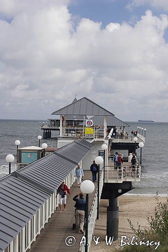 molo i plaża w Heringsdorf na wyspie Uznam, Niemcy